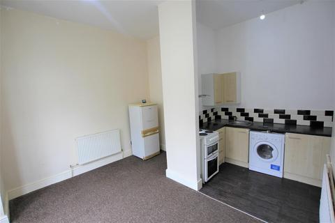 1 bedroom flat to rent, Highfield Street, Leicester, LE2