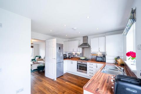 1 Dalrymple Crescent, Rutherglen, Glasgow, G73 4BN