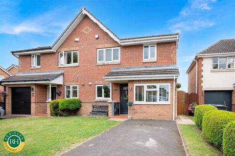 3 bedroom semi-detached house for sale, Fiddlers Drive, Armthorpe, Doncaster