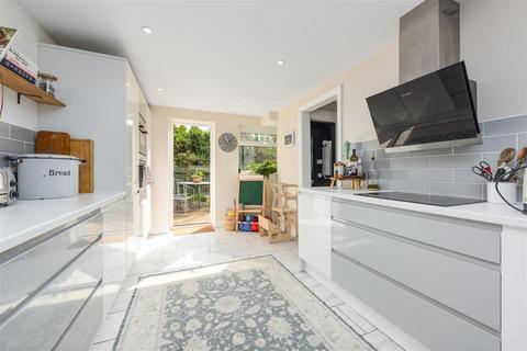 50 Dernier Road, Tonbridge, TN10 3EW
