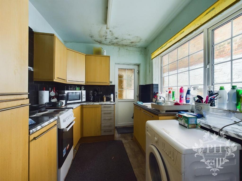 CAM01415 G0-PR0339-STILL003.jpg