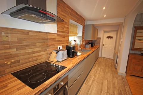 4 bedroom end of terrace house for sale, Castle Lodge, Hebden Bridge HX7