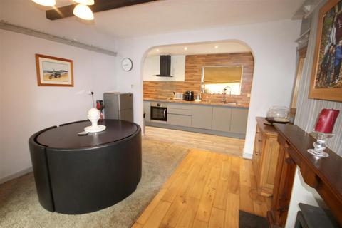 4 bedroom end of terrace house for sale, Castle Lodge, Hebden Bridge HX7