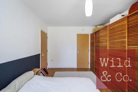 11 Hacon Square, London, E8 3QR