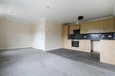 2 bedroom property to rent, 7 Alden Court, Albany Fold, Westhoughton, Bolton