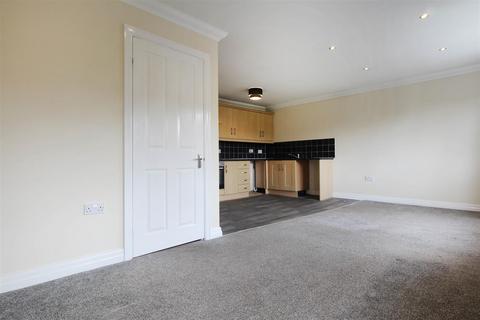 2 bedroom property to rent, 7 Alden Court, Albany Fold, Westhoughton, Bolton