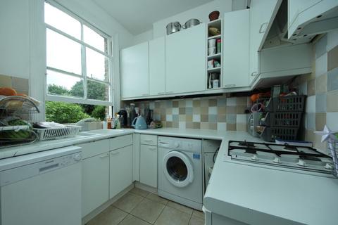 2 bedroom apartment to rent, Fordhook Avenue, W5