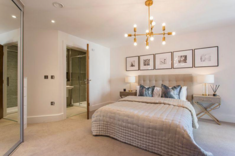 2 bedroom property to rent, Bishops Road, London, N6