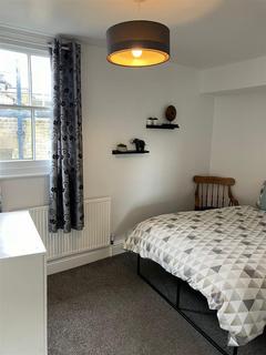 1 bedroom in a house share to rent, High Street, Hitchin