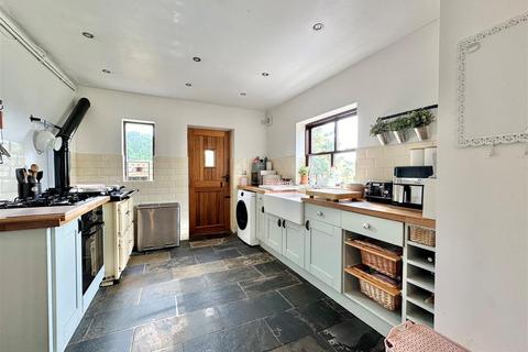 6 How Lane, Castleton, Hope Valley, S33 8WJ