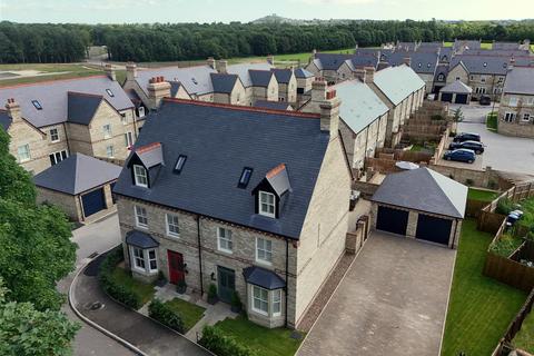 4 bedroom semi-detached house for sale, Waskerley Avenue, Lambton Park, Chester le Street