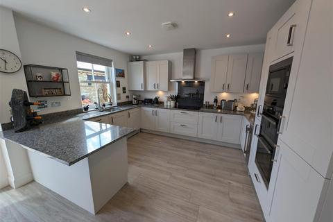 4 bedroom semi-detached house for sale, Waskerley Avenue, Lambton Park, Chester le Street