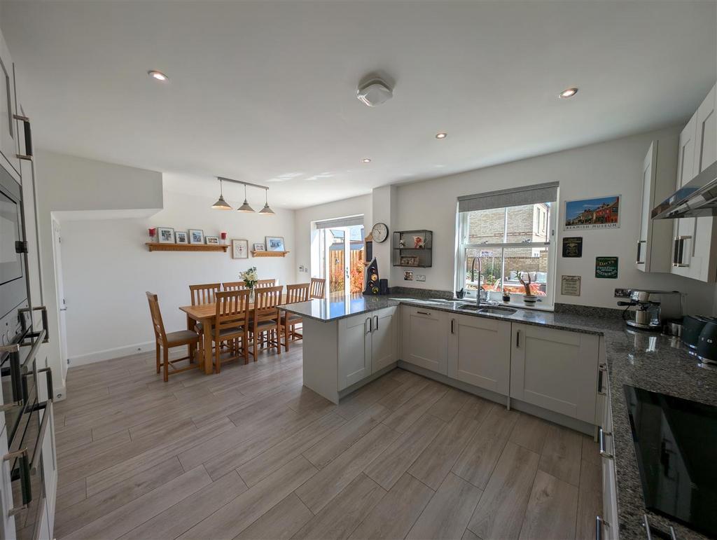 Kitchen/dining room