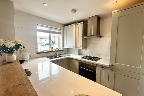 2 bedroom semi-detached house for sale, Mary De Bohun Close, Monmouth NP25