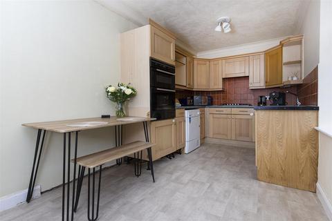 3 bedroom terraced house for sale, Meltham Road, Huddersfield HD4