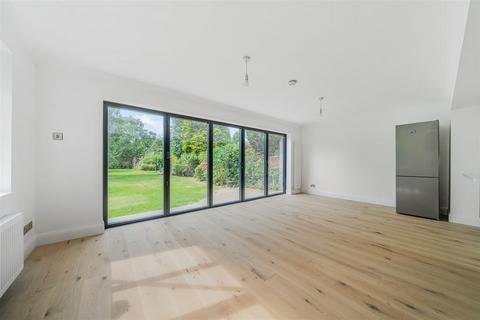 49 Towncourt Crescent, Petts Wood, Orpington, BR5 1PH
