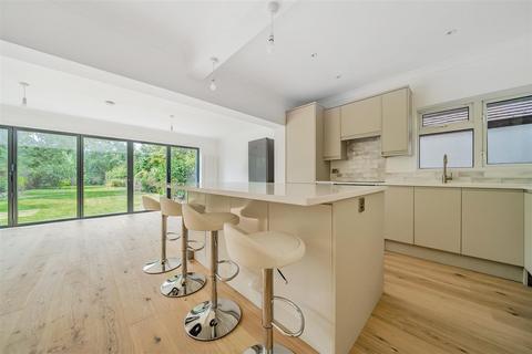 49 Towncourt Crescent, Petts Wood, Orpington, BR5 1PH