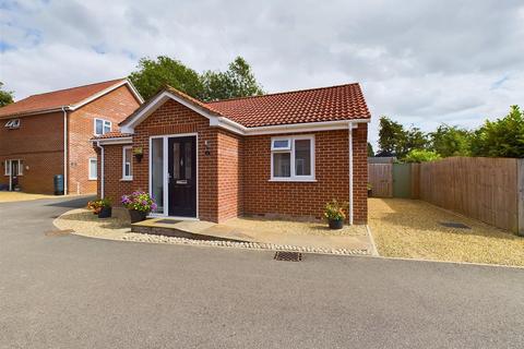 2 bedroom detached bungalow for sale, Wright Close, Great Ellingham, Attleborough