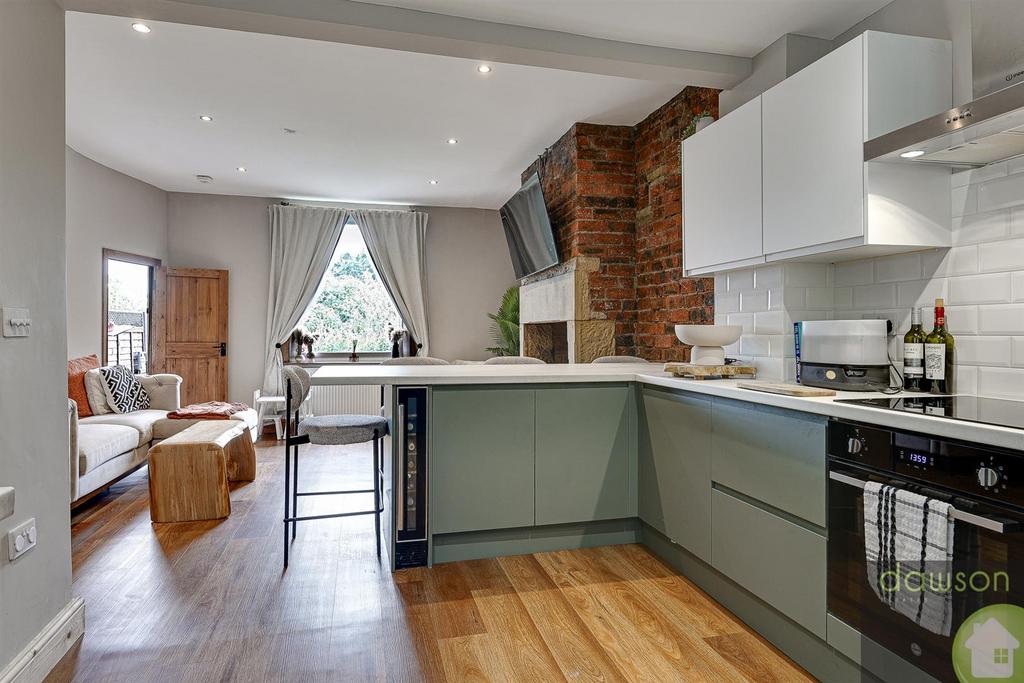 Lounge/Kitchen