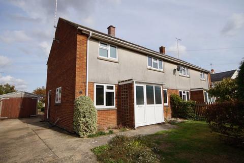 3 bedroom house to rent, Staverton GL51 0TW