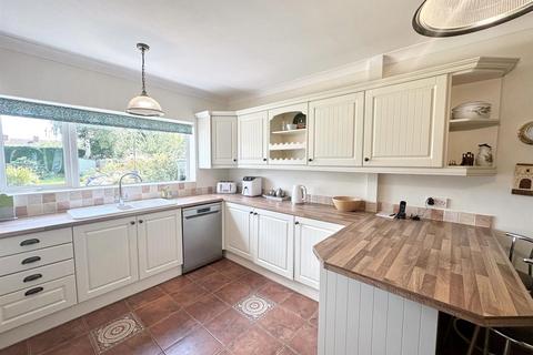 84 Willmott Road, Sutton Coldfield, B75 5NW