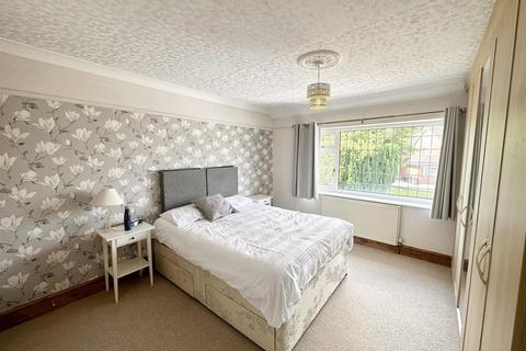 84 Willmott Road, Sutton Coldfield, B75 5NW