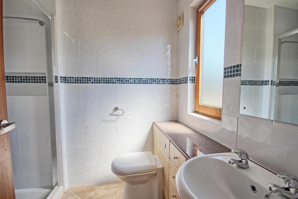 Ensuite shower room