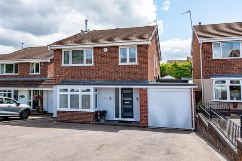 4 bedroom detached house for sale, 20 Silverdale Gardens, Wordsley