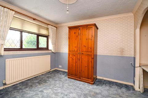 18 Calvin Close, Wombourne, Wolverhampton, WV5 0DF