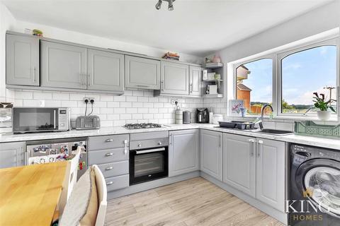36 Eldorado Close, Studley, B80 7LB