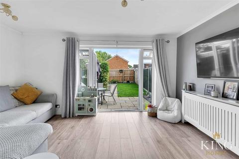 36 Eldorado Close, Studley, B80 7LB