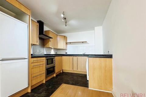 2 bedroom apartment to rent, Weekday Cross, Nottingham