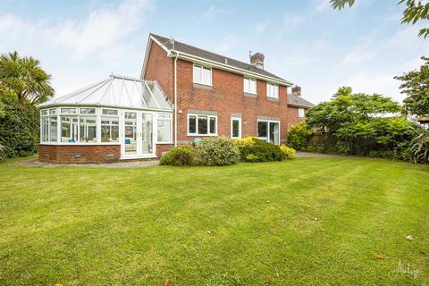 4 bedroom detached house for sale, Ffordd Draenen Ddu, West Cross, Swansea