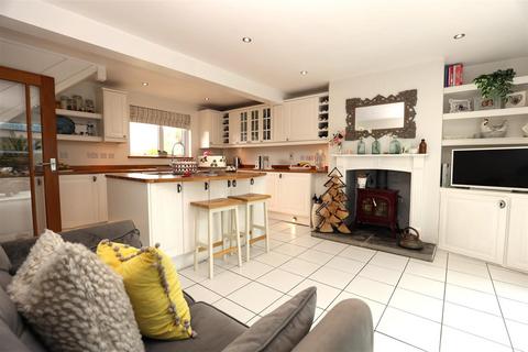 18 East View, Llandow, Cowbridge, CF71 7NZ