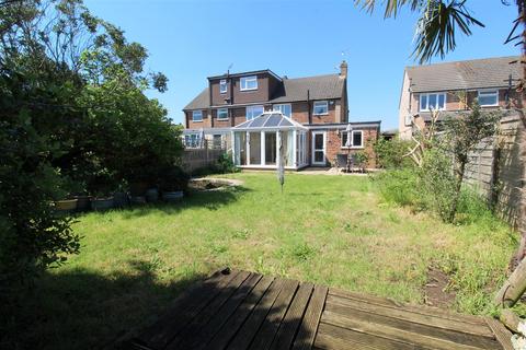 29 Godley Road, Byfleet, West Byfleet, KT14 7EP