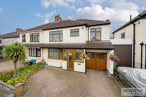 4 bedroom semi-detached house for sale, Chieveley Road, Bexleyheath