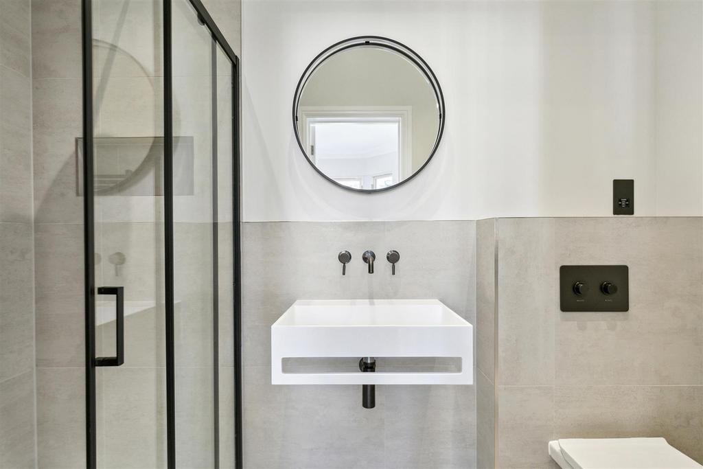 Cranbrook Road, W4 - FOR SALE