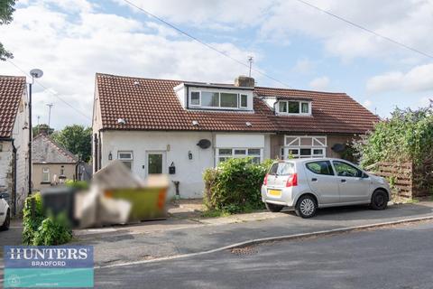 3 bedroom semi-detached bungalow for sale, Ashbourne Gardens Bolton Outlanes, Bradford, West Yorkshire, BD2 4AE