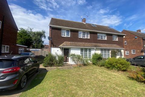 3 bedroom semi-detached house to rent, The Avenue, Maidstone ME20