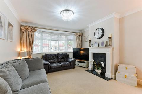 3 bedroom house for sale, Connaught Road, Sutton