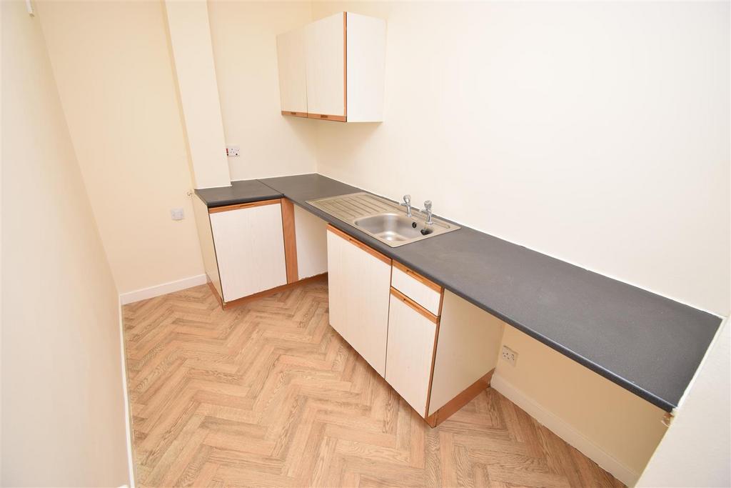 Kitchen (2).jpg