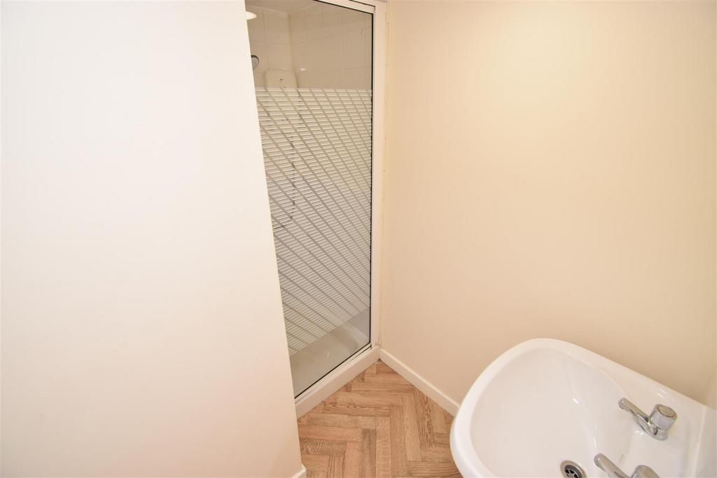 Shower room.jpg