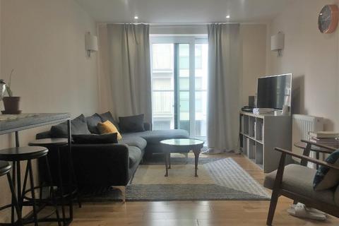 1 bedroom apartment to rent, Mantle Road, London SE4