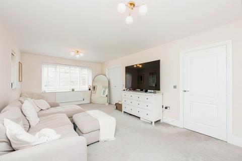 4 bedroom detached house for sale, Armitage Close, Amington, Tamworth, Staffordshire
