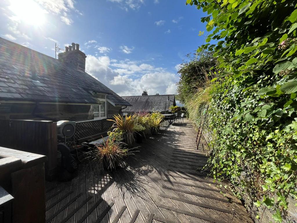 Terrace (2).JPEG