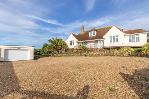 5 bedroom detached house to rent, Sandown, Isle Of Wight