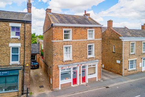 7 bedroom detached house for sale, London Road, Spalding