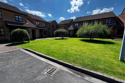 2 bedroom flat for sale, Neville Turner Way, Waltham, Grimsby, N.E. Lincs, DN37 0YL