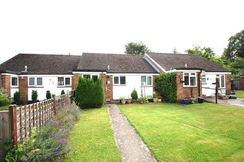 2 bedroom bungalow for sale, High Street, Chalfont St. Giles, HP8