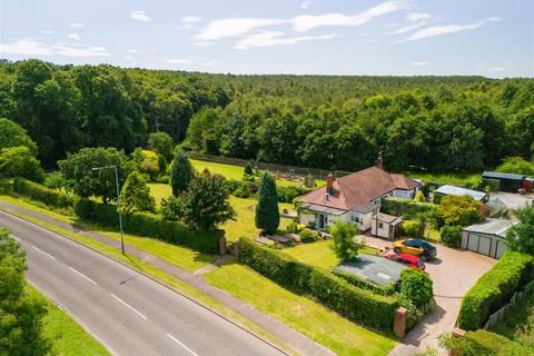 3 bedroom semi-detached bungalow for sale, Thieves Wood Lane, Mansfield